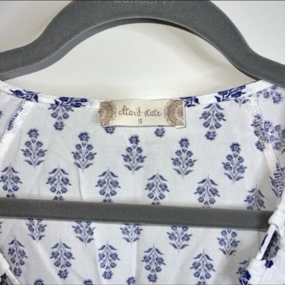 Altar’d State Top - Picture 2 of 2